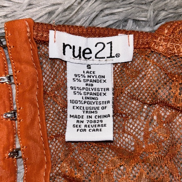 Never used lace top with button up back. - Picture 4 of 6